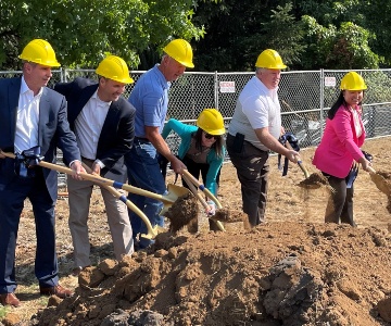 Samaritan Health Services leaders and local dignitaries donned yellow hard hats and turned dirt with golden shovels.