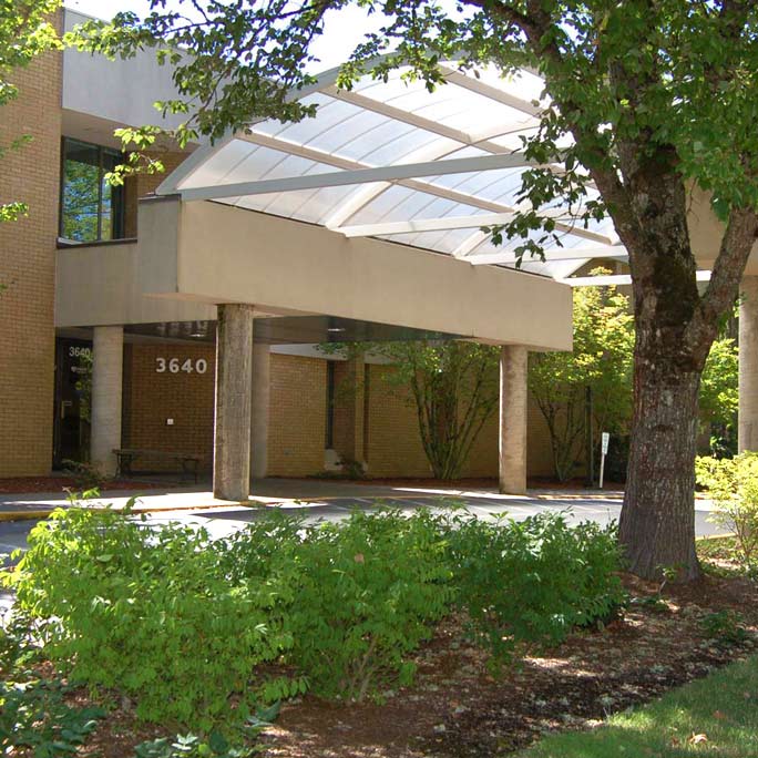 Exterior of heart center on Good Samaritan Regional Medical Center campus