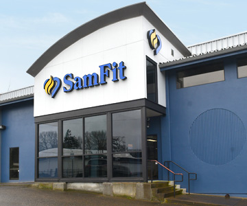 Front entrance of SamFit-Albany in North Albany, Oregon.