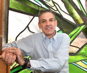 Picture of Dr. Thomas Steele
